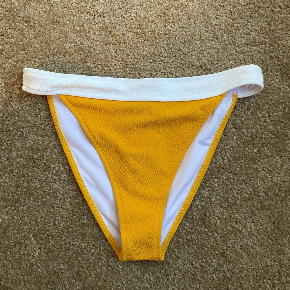 *Cupshe women’s two-toned yellow Swim Bottoms size medium